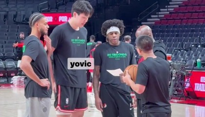 开云体育-拓记：杨瀚森赛前训练内容明显更偏向锋线 加了不少结合球突破