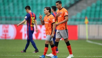 开云官方app-【中超】金特罗任意球中柱AK连失良机 深足0比0青岛