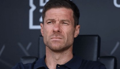 唏嘘？皇马仅花20分钟解雇阿隆索！老佛爷飞机上拍板 赔5个月薪水